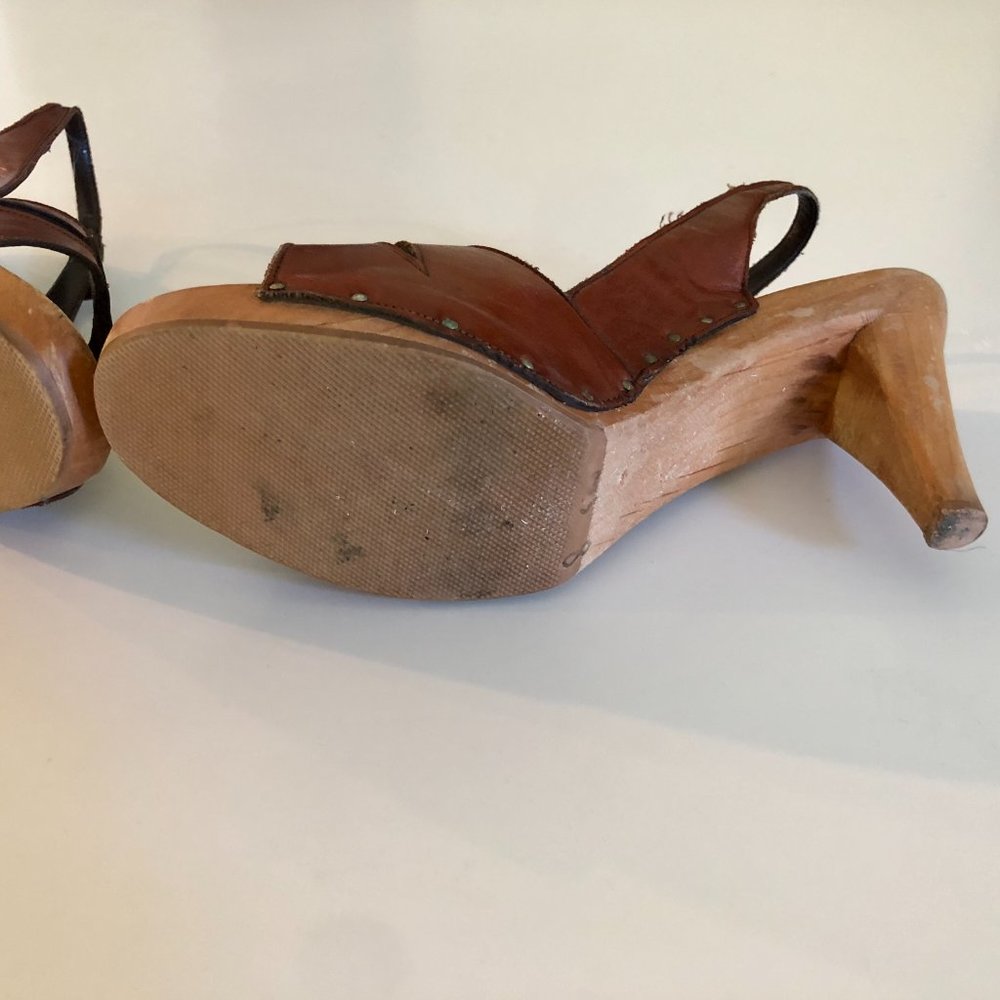 Vintage BareTraps Bare Traps 70s Wood Platform Sandals Heels Shoes - Picture 5 of 8
